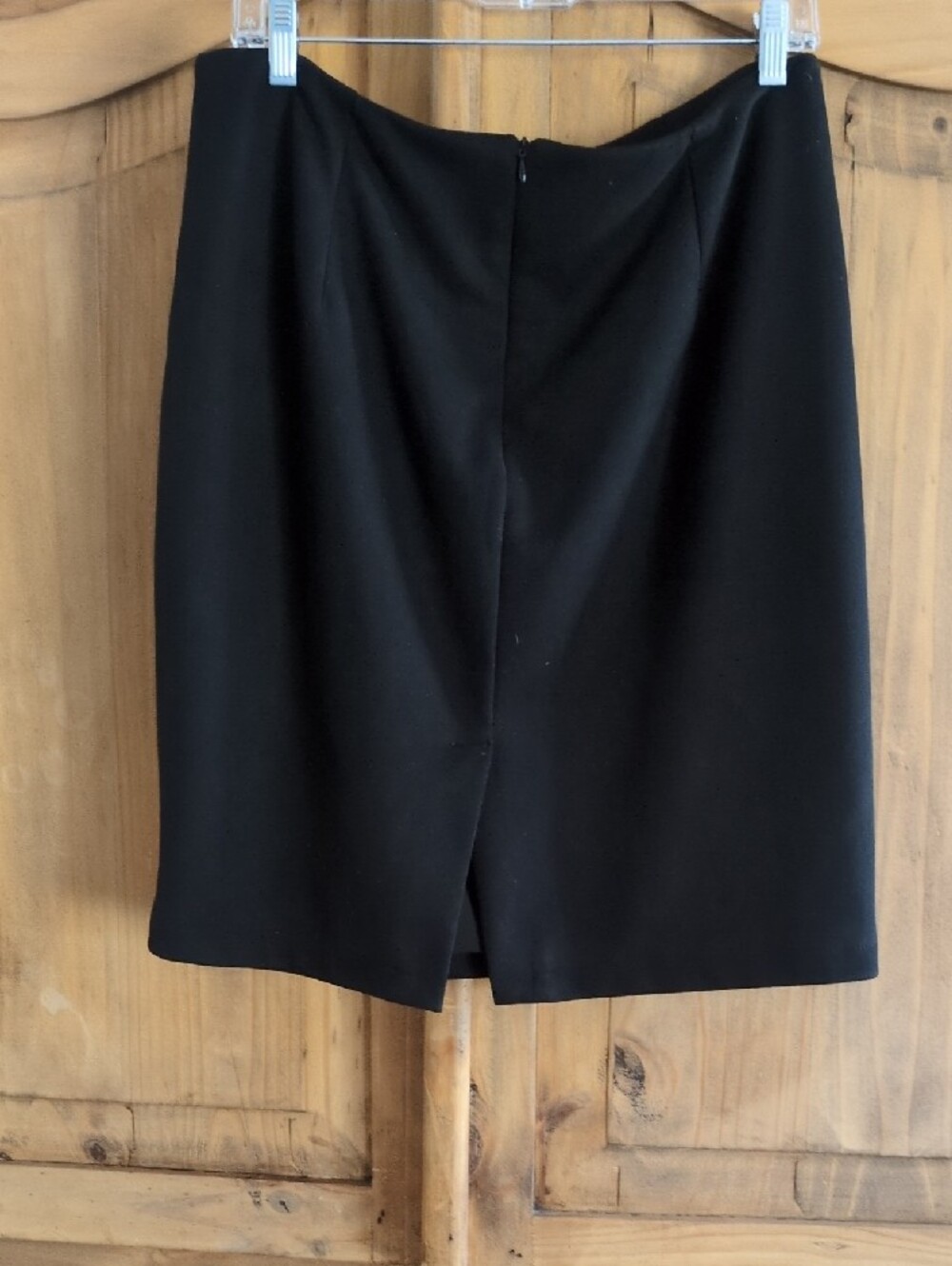 i Classic Black Women's Pencil Skirt - Picture 4 of 6